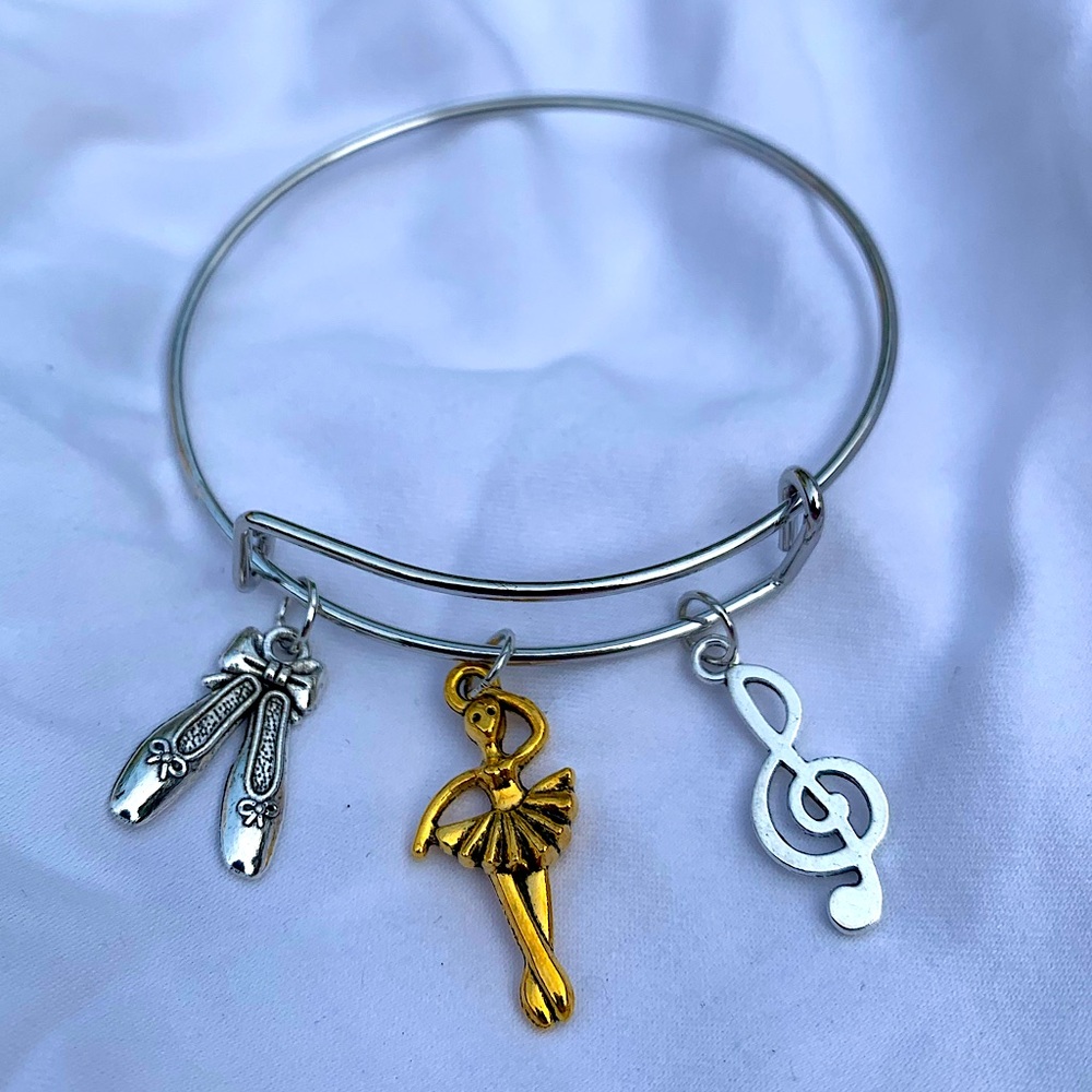 Brand New! Handmade! Adjustable Charm Bangle Bracelet!